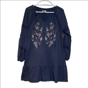 Cupio embroidered midi dress size large